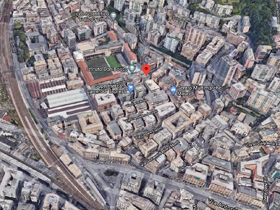 Immagine 9 di Locale commerciale in vendita  in Via Pietro Cristofoli 27R a Genova