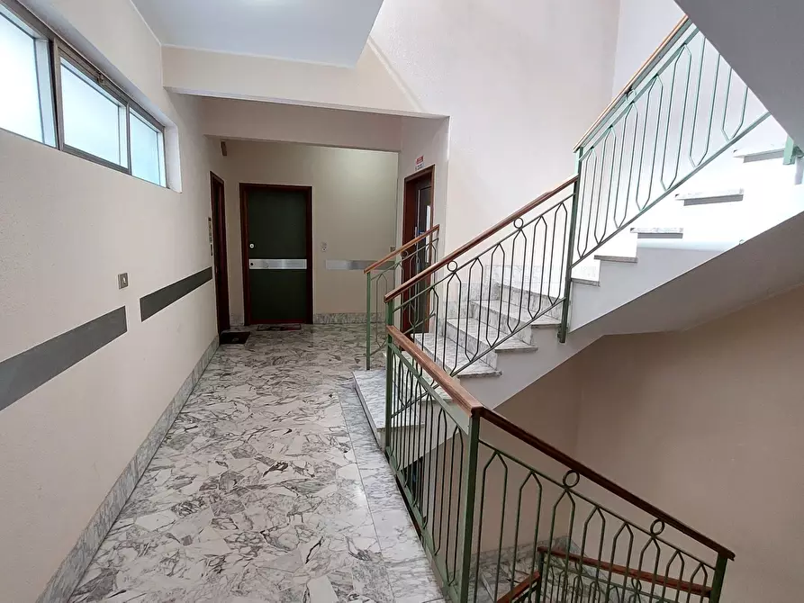 Immagine 45 di Trilocale in vendita  in Piazza Eugenio Marchese a Busalla