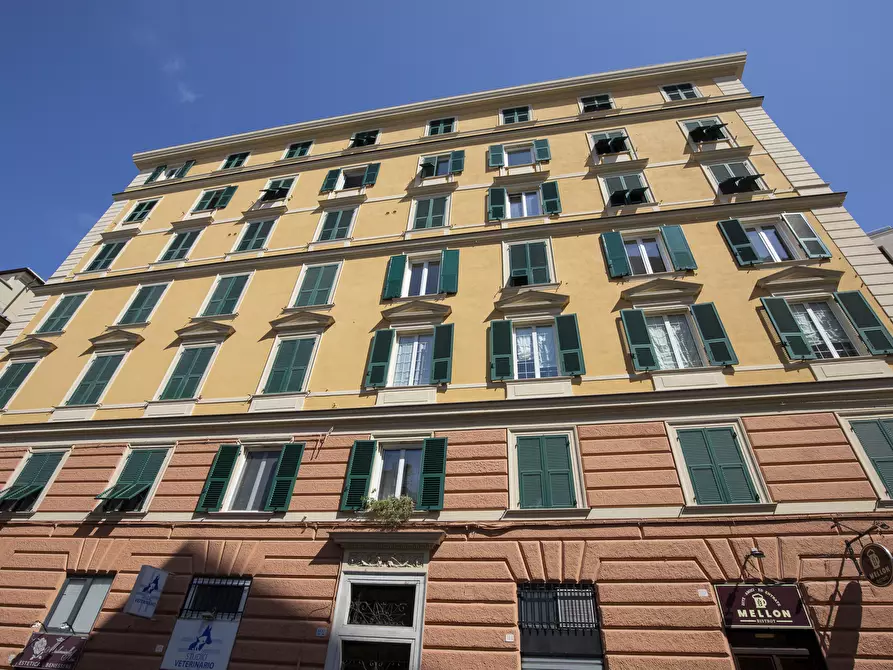 Immagine 41 di Ufficio in vendita  in Via Fieschi a Genova