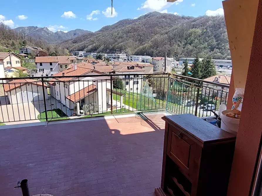 Immagine 42 di Trilocale in vendita  in Piazza Eugenio Marchese a Busalla