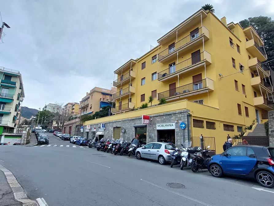 Immagine 28 di Quadrilocale in vendita  in Via Sturla 54 a Genova