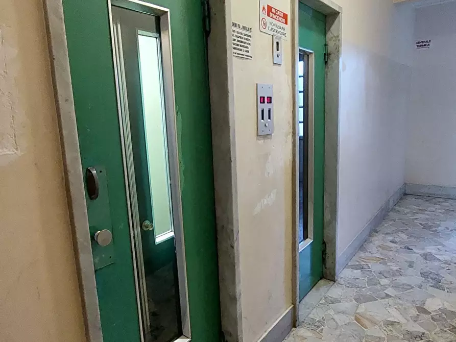 Immagine 27 di Trilocale in vendita  in Via Leonardo Montaldo 24 a Genova