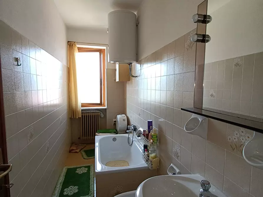 Immagine 18 di Appartamento in vendita  in Salita San Salnatore 52 a Roburent