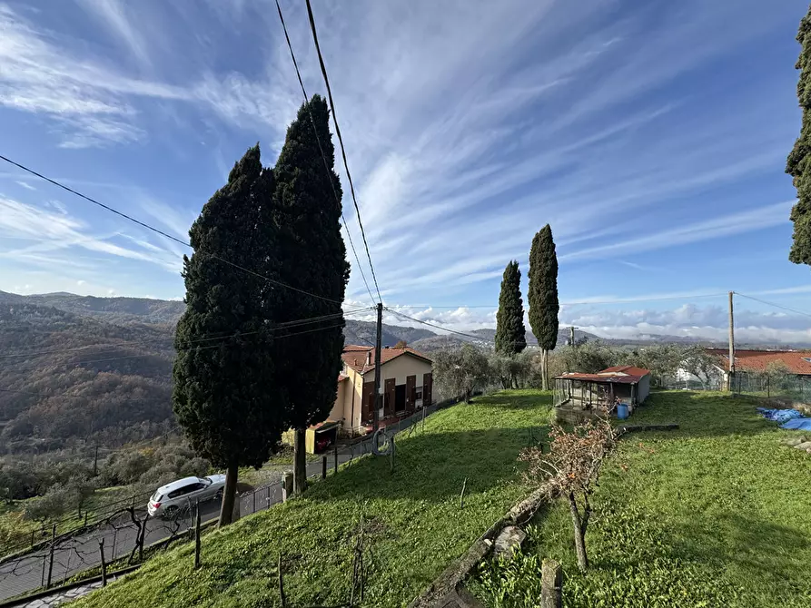 Immagine 50 di Casa semindipendente in vendita  in Via Pascoli 1 a Fivizzano