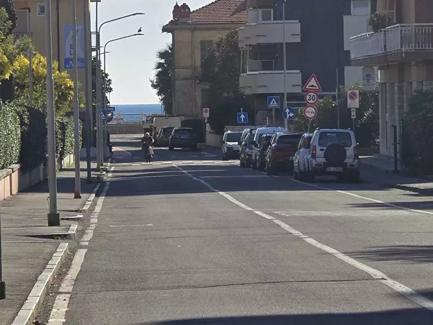 Immagine 31 di Trilocale in affitto  in Via Cristoforo Colombo 5 a Andora