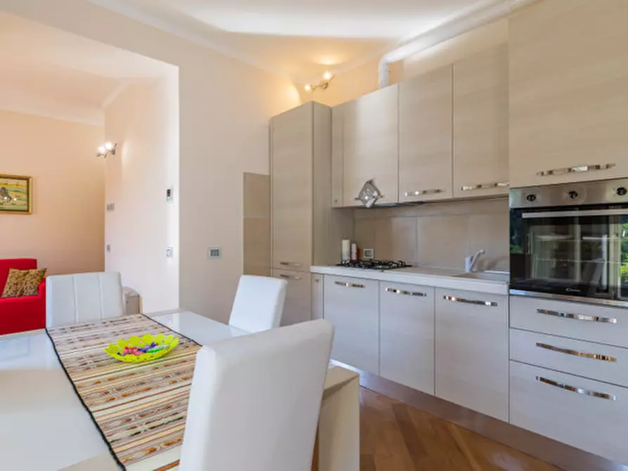 Immagine 2 di Trilocale in vendita  in Via Adelasia a Alassio