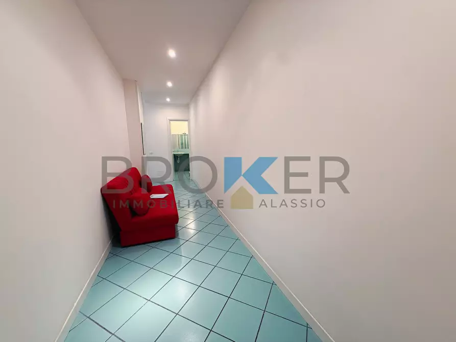 Immagine 3 di Bilocale in vendita  in Corso Europa a Alassio