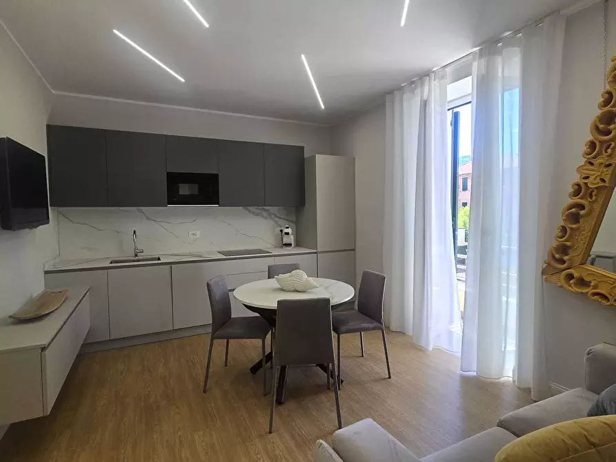 Immagine 11 di Trilocale in vendita  in Corso Dante Alighieri 198 a Alassio