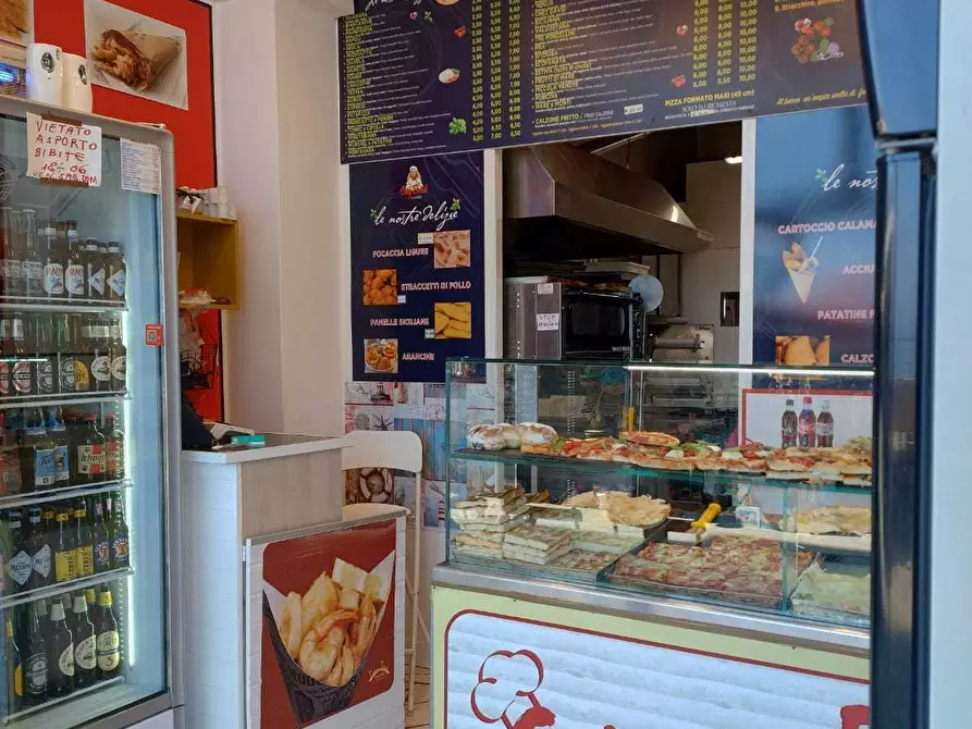 Immagine 8 di Pizzeria / Pub in vendita  in Via Roma 35 a Alassio