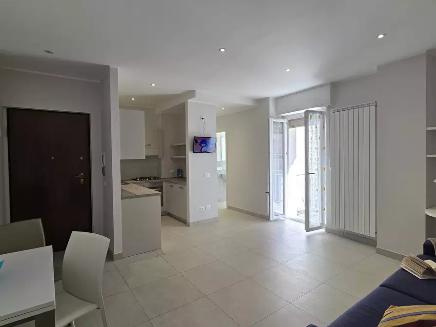 Immagine 3 di Bilocale in affitto  in Via Amerigo Vespucci 9 a Alassio