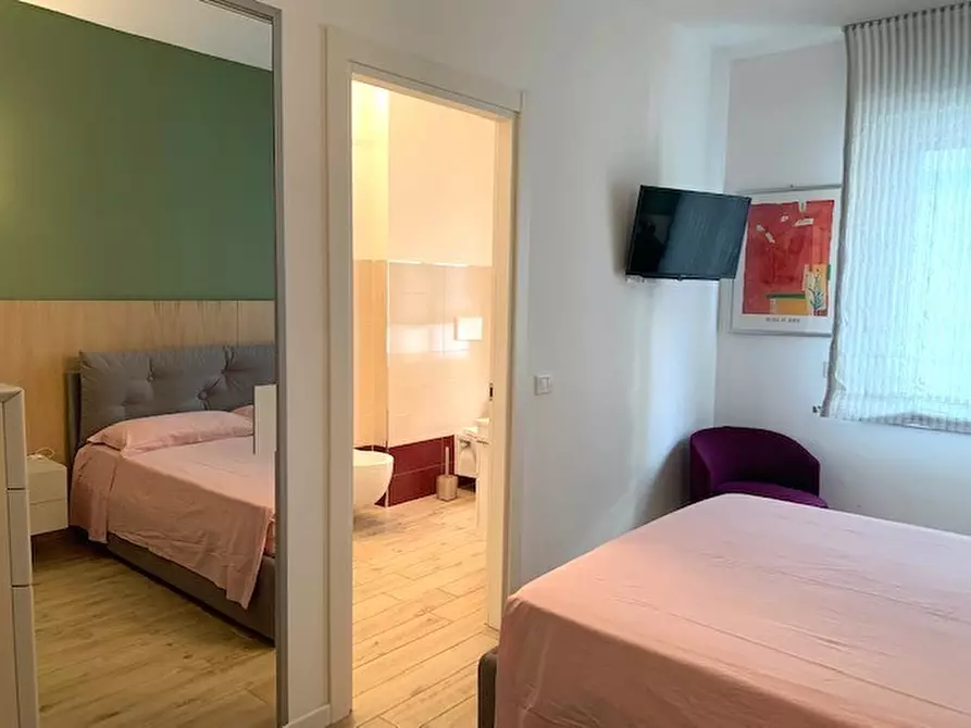 Immagine 17 di Trilocale in vendita  in Via Roma a Alassio