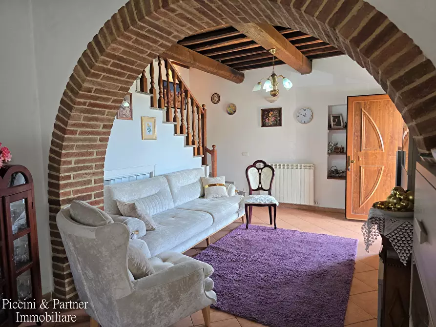 Immagine 41 di Terratetto in vendita  in Via Napoli a Castiglione Del Lago