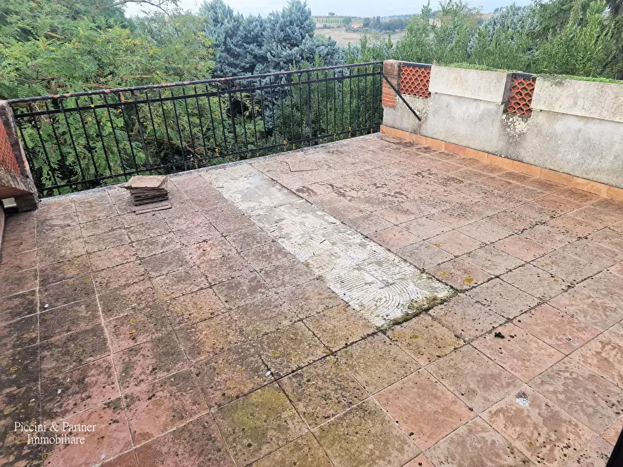 Immagine 2 di Pentalocale in vendita  in Via dei Partigiani 57 a Castiglione Del Lago