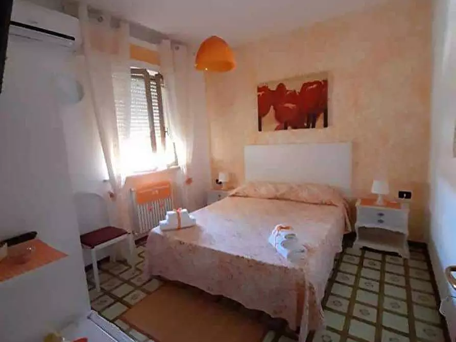 Immagine 21 di Porzione di casa in vendita  a Castiglione Del Lago