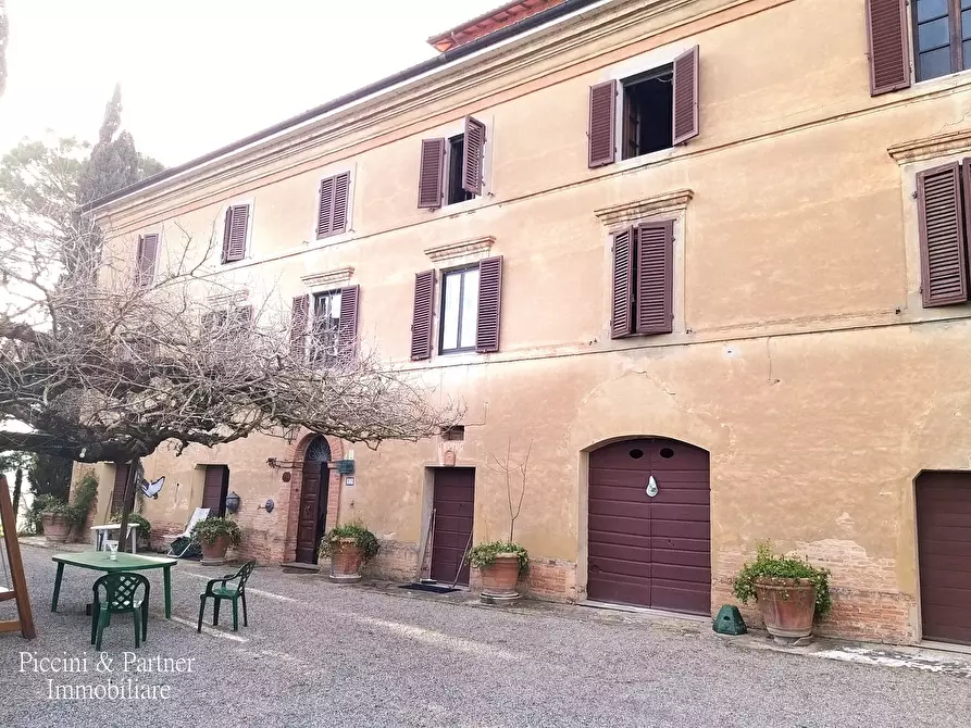 Immagine 2 di Rustico / casale in vendita  in Località I Poggi 28 a Castiglione Del Lago