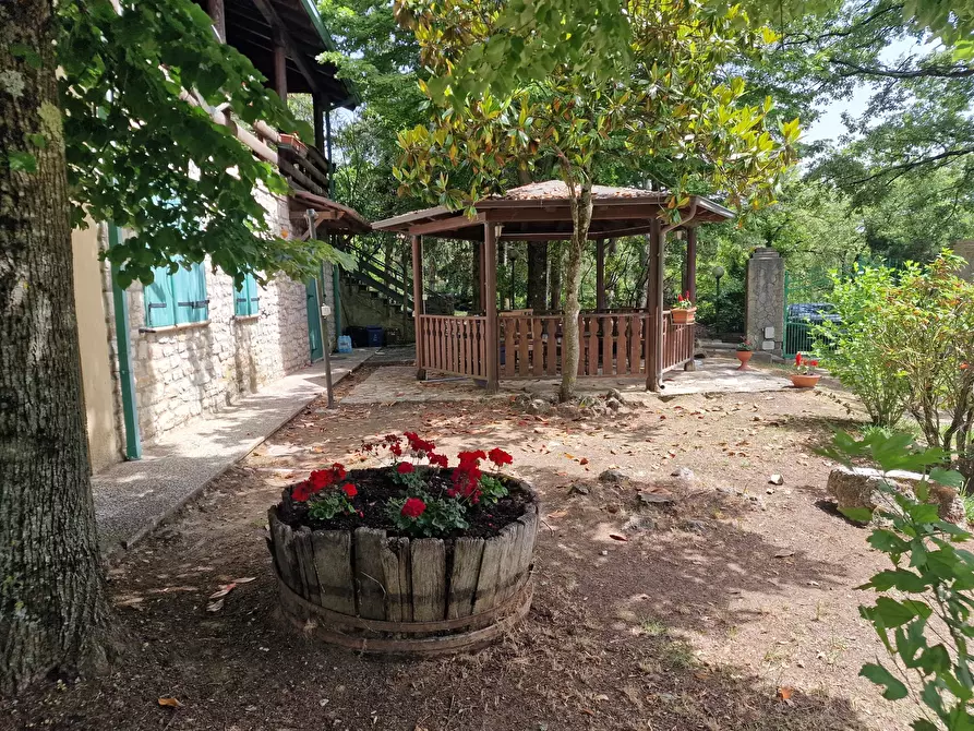 Immagine 56 di Villa in vendita  in Via dei Cespugli 12 a Passignano Sul Trasimeno