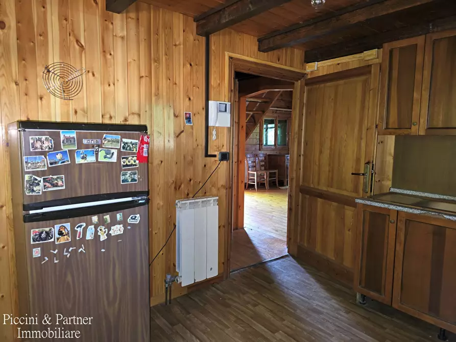 Immagine 44 di Baita in vendita  in Via dei Cespugli 10 a Passignano Sul Trasimeno