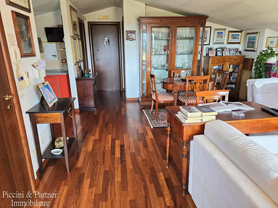 Immagine 47 di Villa in vendita  in Via Lillacci a Perugia