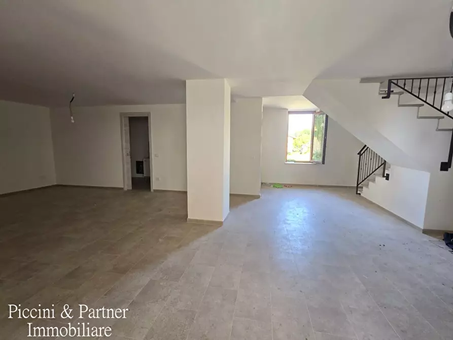 Immagine 56 di Rustico / casale in vendita  a Assisi