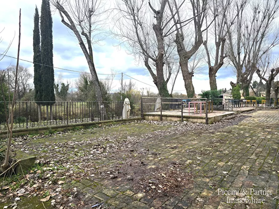 Immagine 7 di Albergo/B&B/Residence in vendita  in Via Chiesa Tonda a Trevi