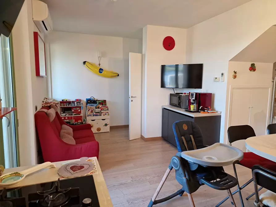 Immagine 11 di Pentalocale in vendita  in Via Madonna del Popolo a Perugia