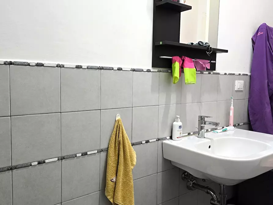 Immagine 37 di Pentalocale in vendita  in Via Beatrice 38 a Perugia