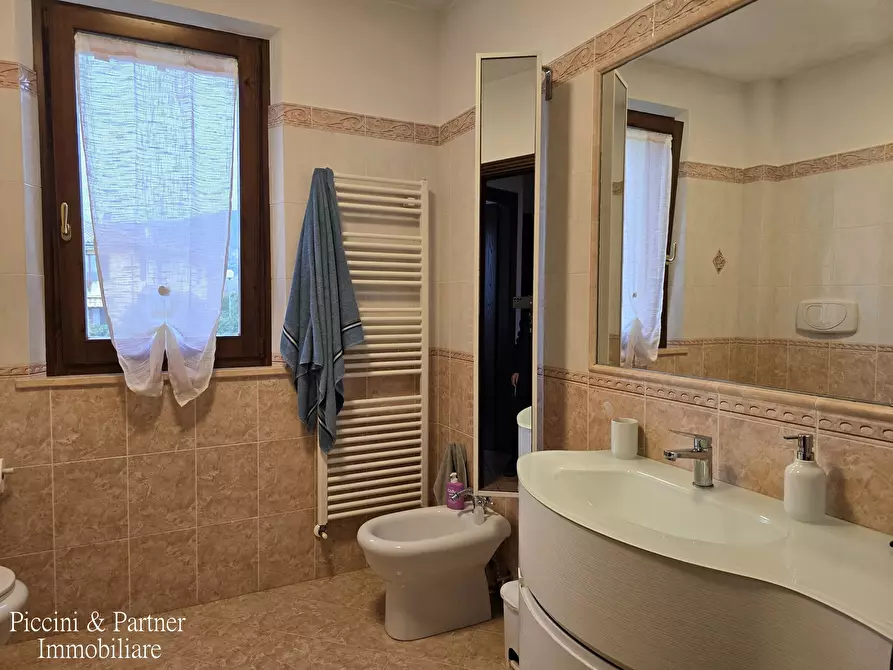 Immagine 46 di Pentalocale in vendita  in Via di Pretola a Paciano