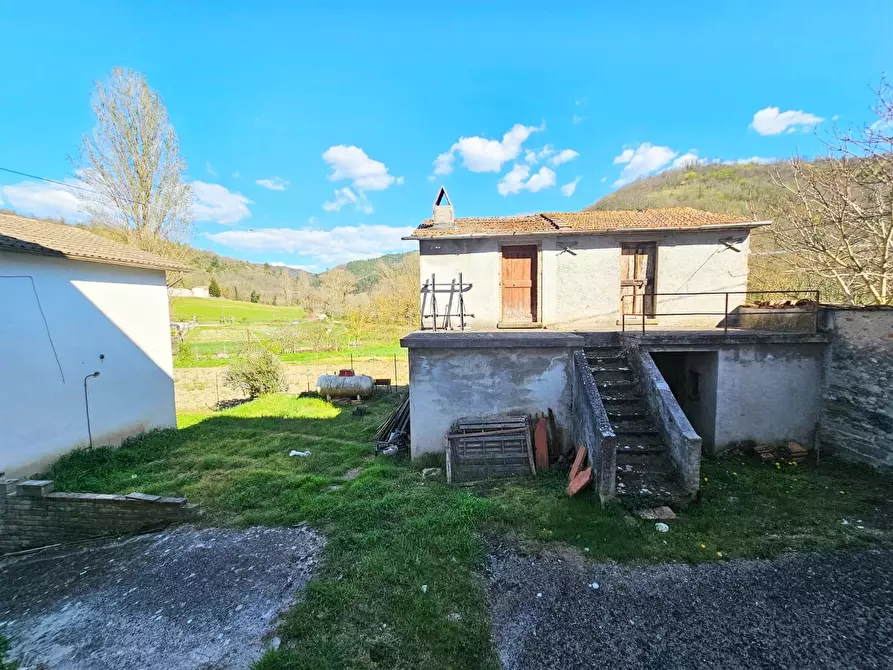Immagine 33 di Porzione di casa in vendita  in Via dell'Assino Camporeggiano 19 a Gubbio