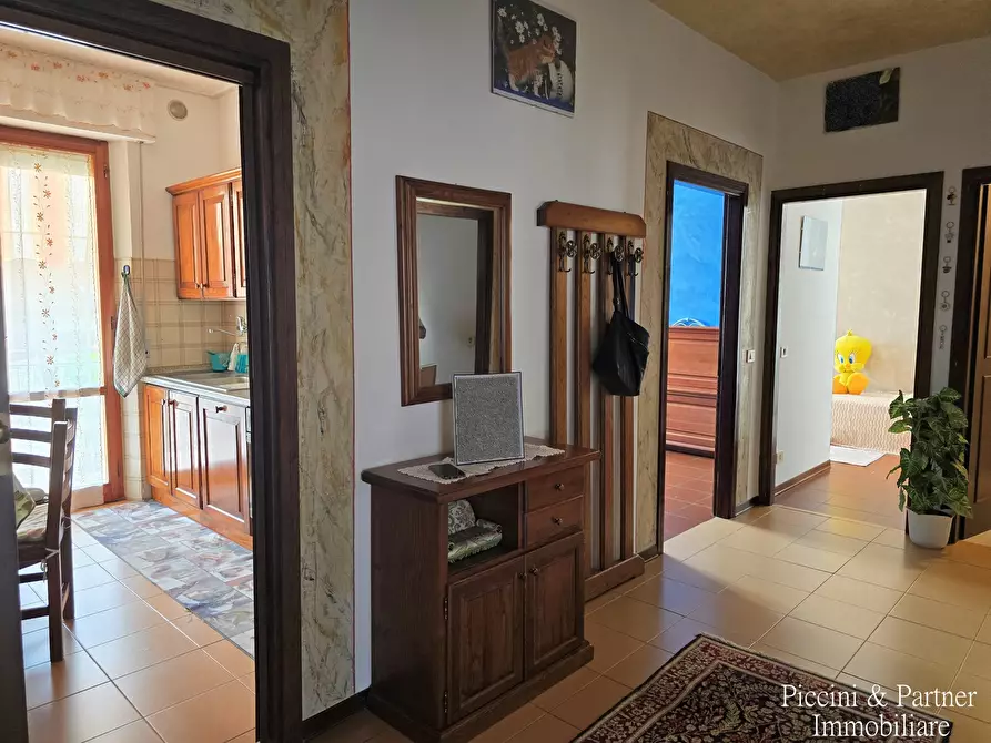 Immagine 15 di Pentalocale in vendita  in Via Italia a Torrita Di Siena