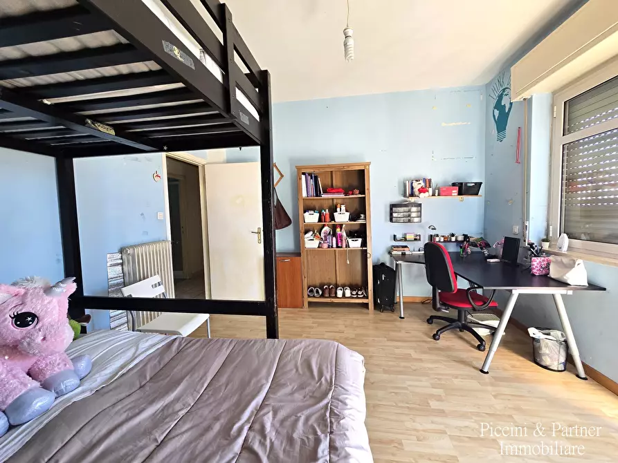 Immagine 21 di Pentalocale in vendita  in Via Beatrice 38 a Perugia