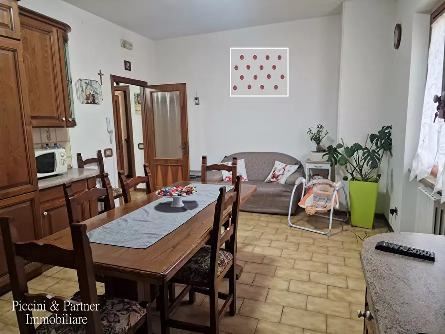 Immagine 13 di Casa bifamiliare in vendita  in Viale Ranchi 2 a Umbertide