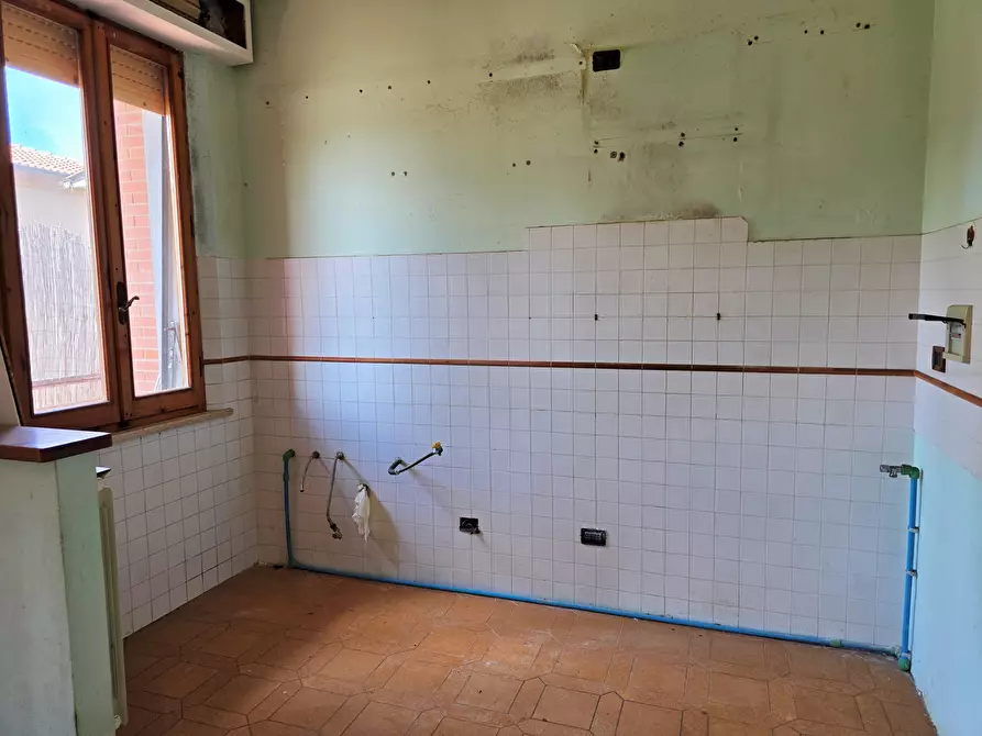 Immagine 12 di Casa bifamiliare in vendita  in Via Como a Montepulciano