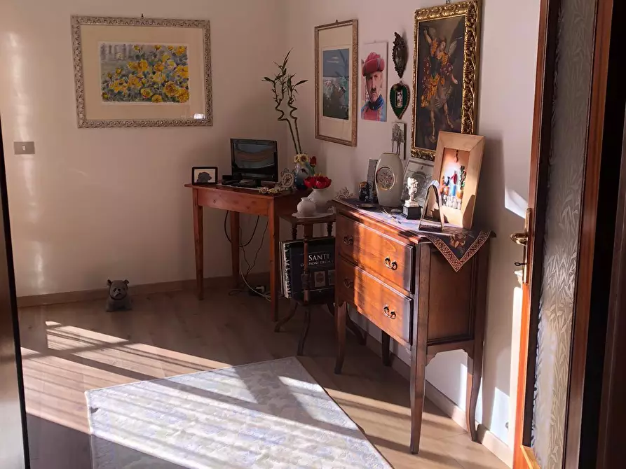 Immagine 5 di Pentalocale in vendita  in Via Fioretti a Castiglione Del Lago