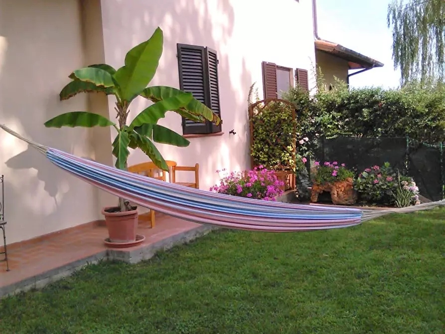 Immagine 53 di Casa bifamiliare in vendita  in Via Milano a Castiglione Del Lago