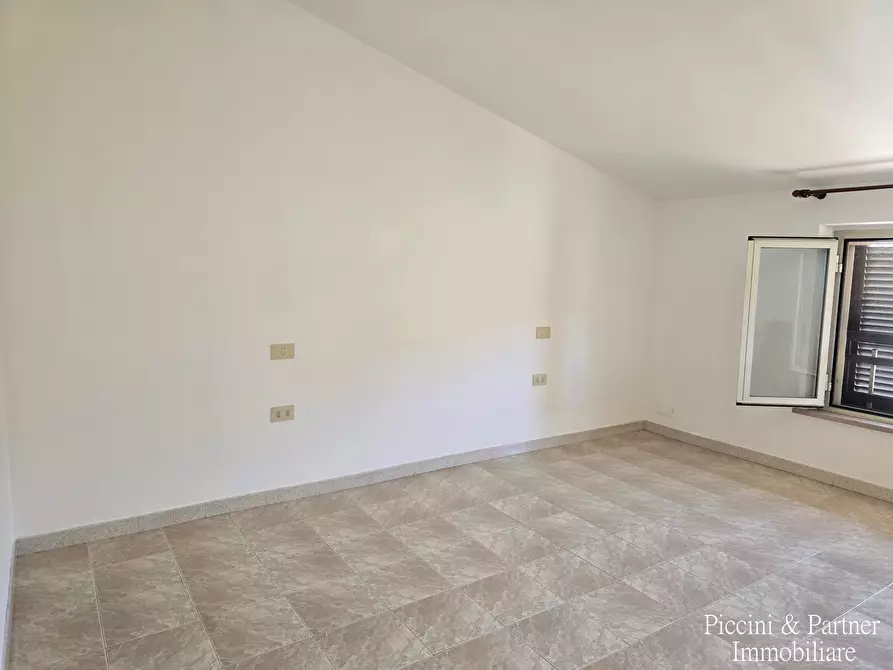 Immagine 17 di Appartamento in vendita  in Via della Sapienza a Magione