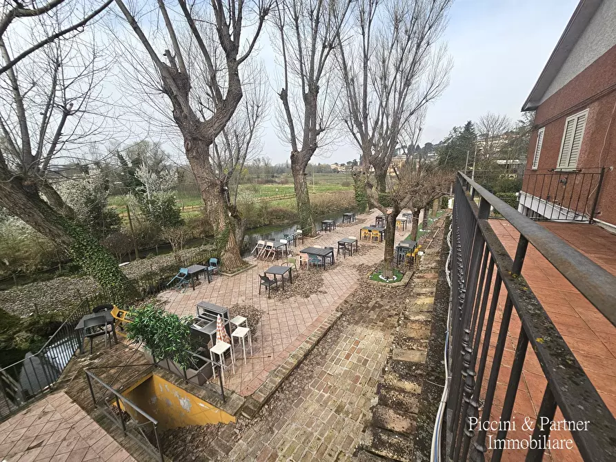 Immagine 60 di Albergo/B&B/Residence in vendita  in Via Chiesa Tonda a Trevi