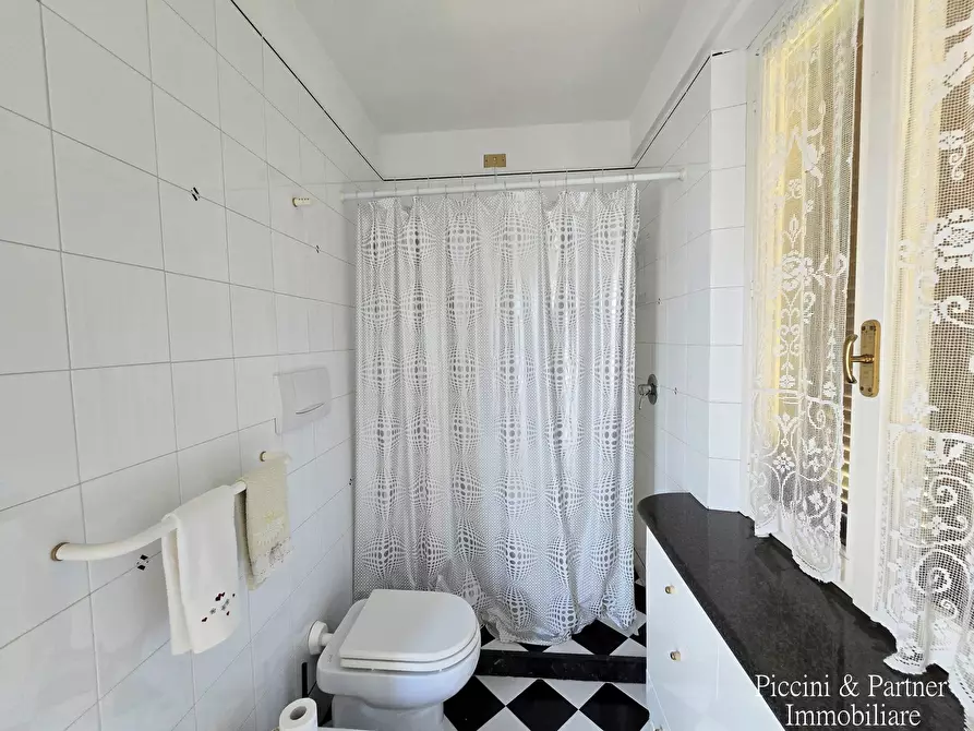 Immagine 47 di Pentalocale in vendita  in Via Orvieto 2 a Perugia