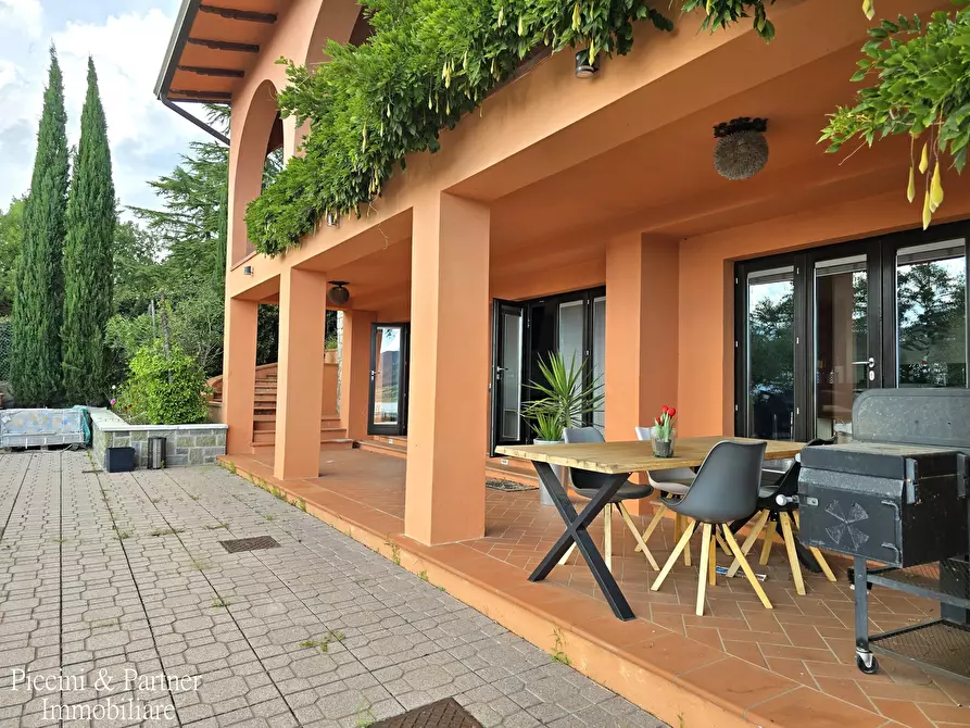 Immagine 12 di Villa in vendita  in Via dei Romani a Magione