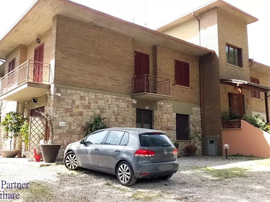 Immagine 3 di Porzione di casa in vendita  in Via della Treggia a Perugia