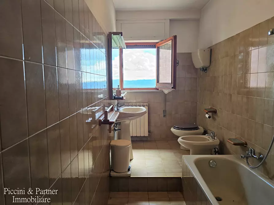 Immagine 49 di Villetta a schiera in vendita  in Via delle Querce 30 a Assisi