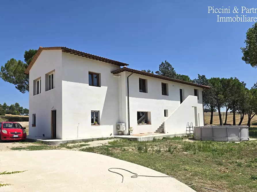 Immagine 44 di Rustico / casale in vendita  in Strada Settevalli 1157 a Perugia