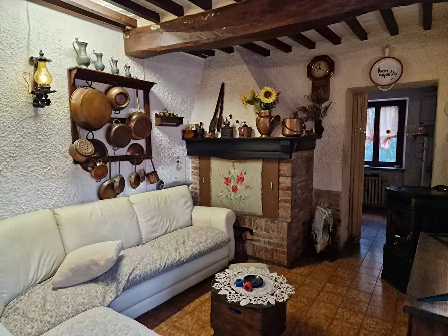 Immagine 9 di Rustico / casale in vendita  in Vocabolo Mercato Alto a Paciano