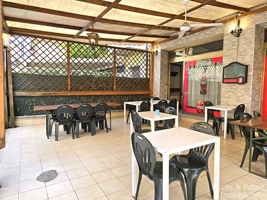 Immagine 30 di Bar / Ristorante in vendita  in Via Mastrodicasa a Perugia