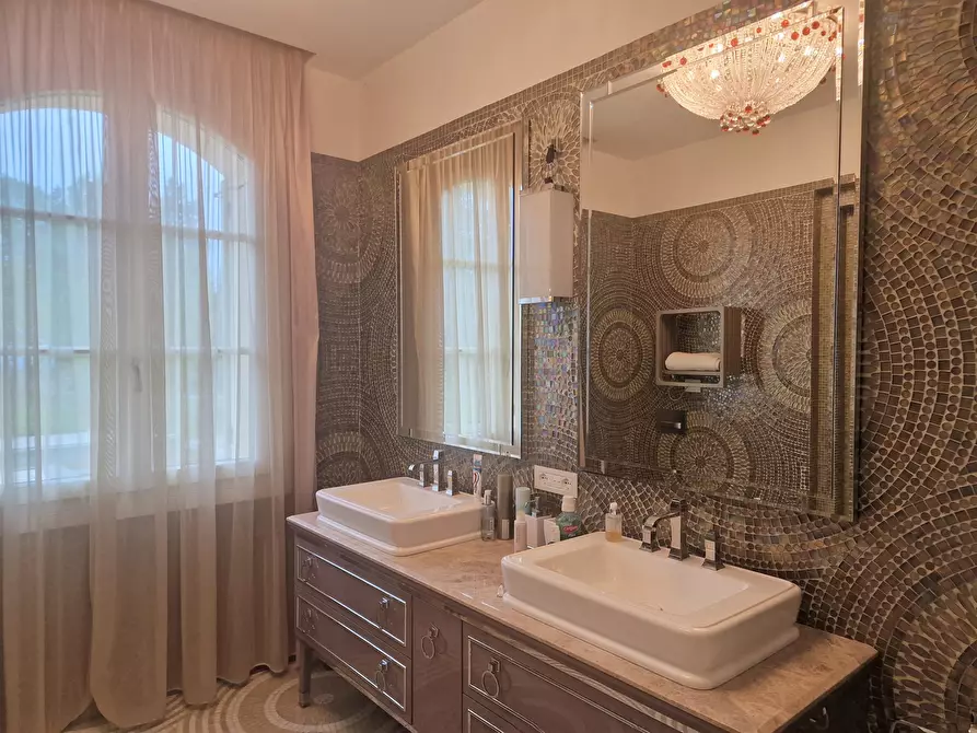 Immagine 40 di Villa in vendita  in Via Celincordia 2289 a Cesena