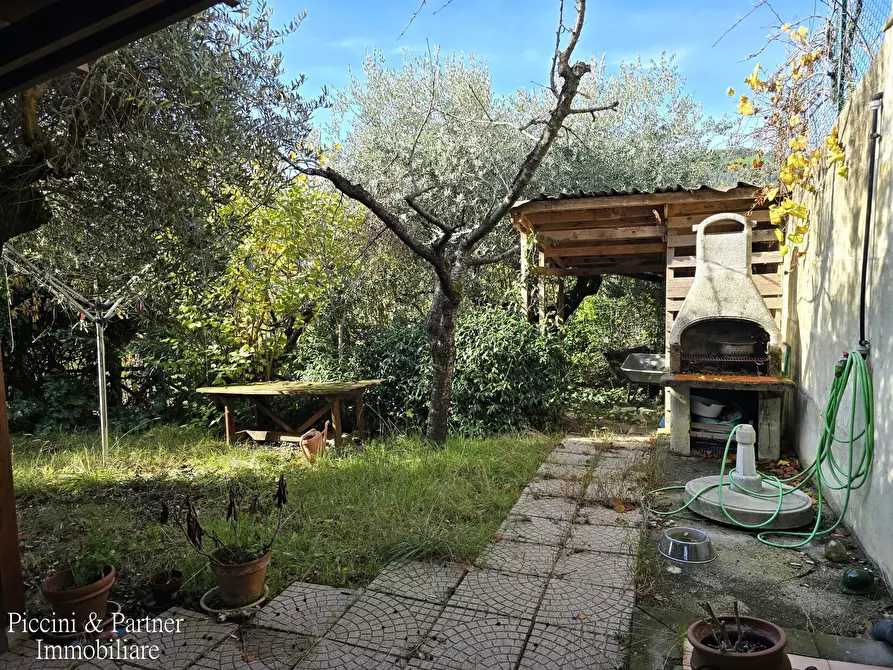 Immagine 17 di Villa in vendita  in Strada Monte Bagnolo Valbiancara a Perugia