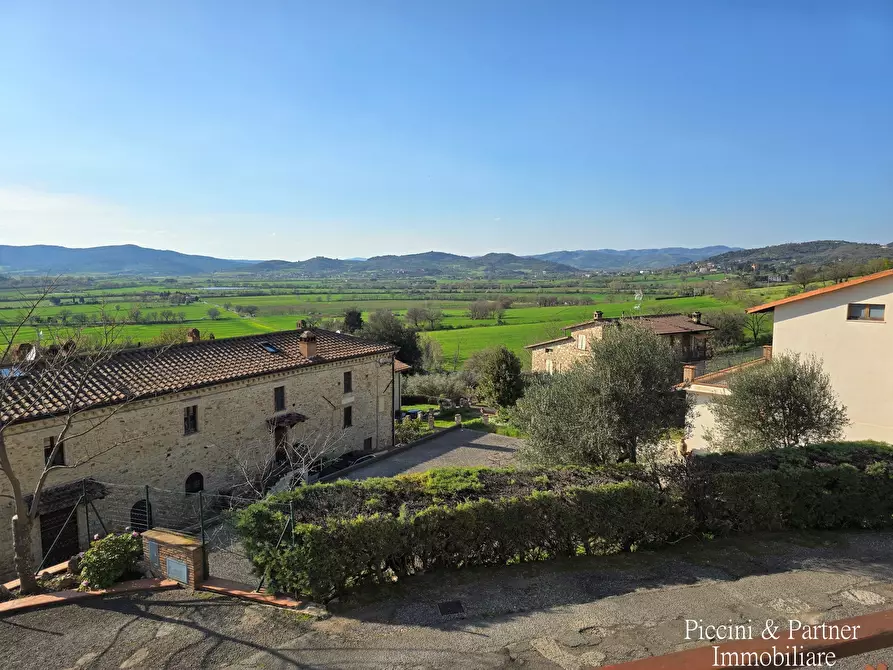 Immagine 11 di Pentalocale in vendita  in Via Aspromonte 6 a Corciano