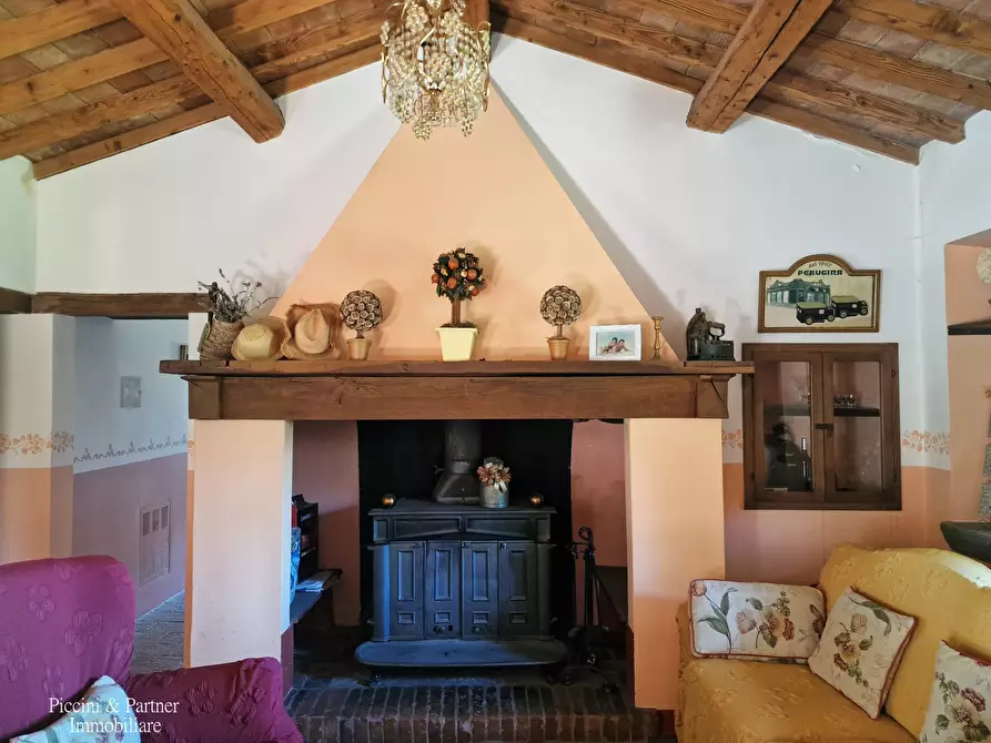 Immagine 13 di Rustico / casale in vendita  in Strada di Compresso a Perugia