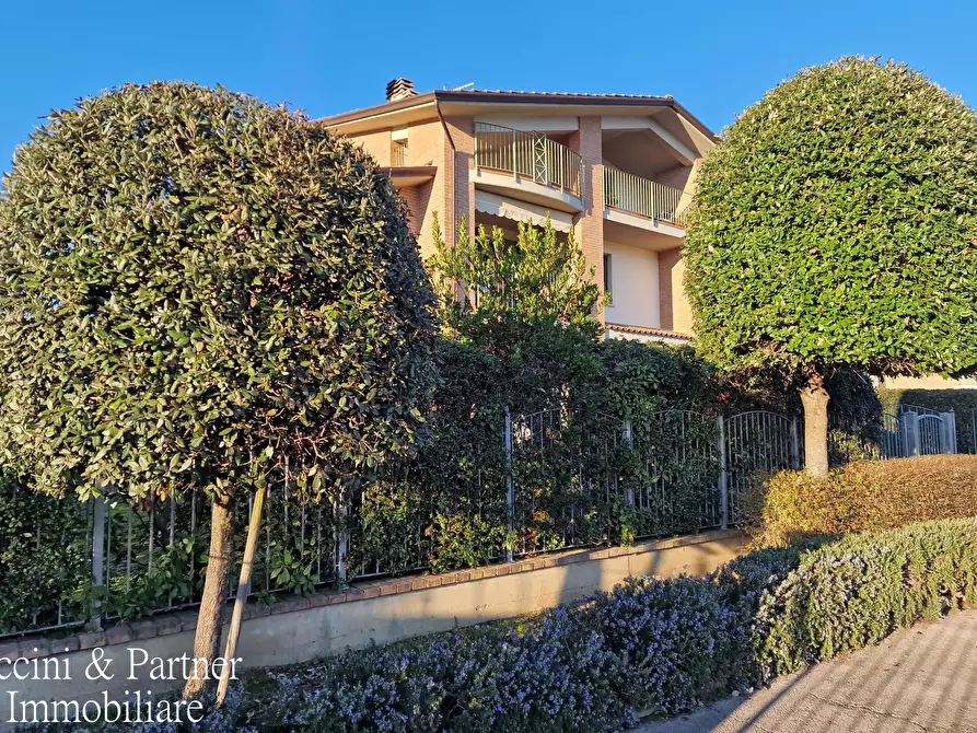 Immagine 2 di Pentalocale in vendita  in Via Madonna del Popolo a Perugia