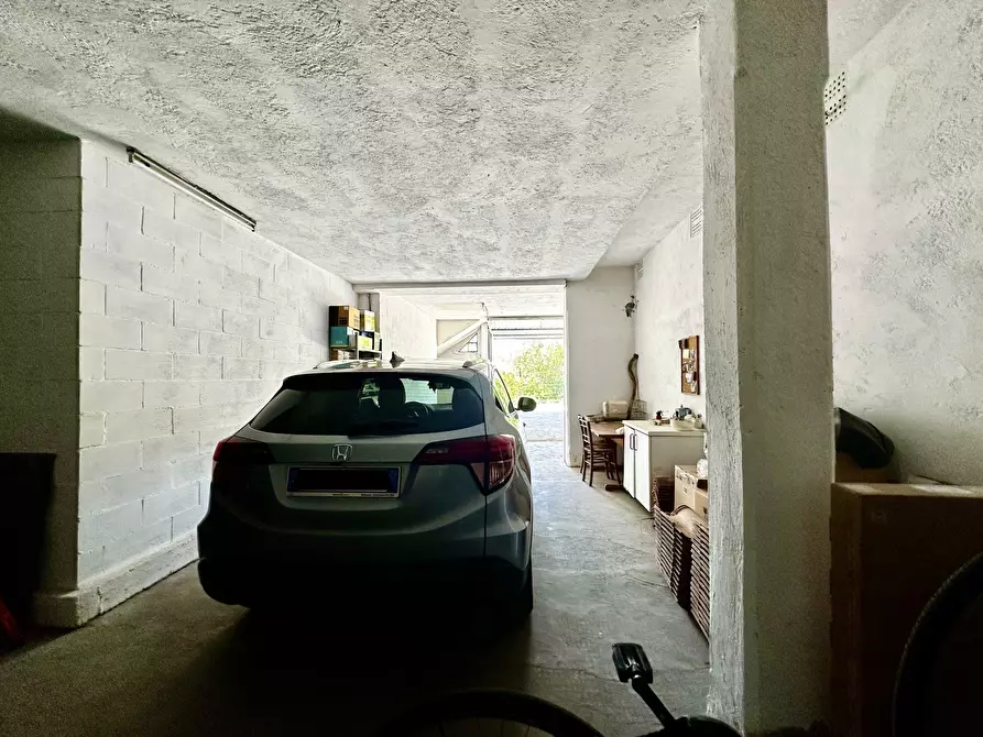 Immagine 7 di Garage in vendita  in Via A. San Novaro a Diano San Pietro