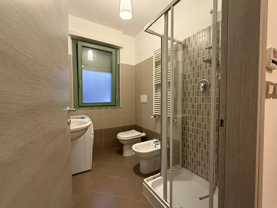 Immagine 14 di Quadrilocale in vendita  in Via S.Pio da Pietrelcina 16 a Imperia